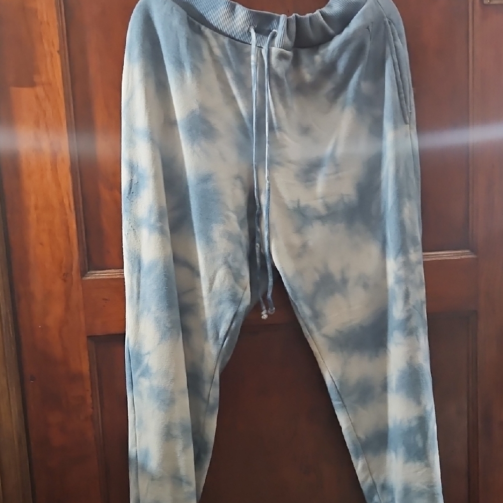 Victoria's Secret Soft Blue Lounge Pants And Top Togther